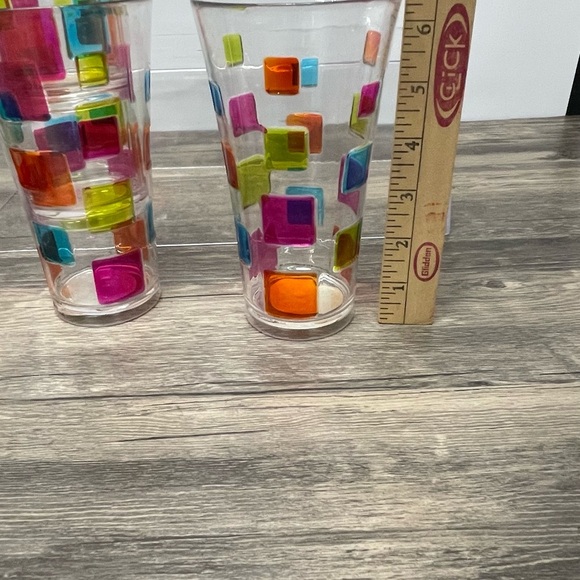 Indoor/Outdoor patio cups/bowls. - Picture 7 of 7